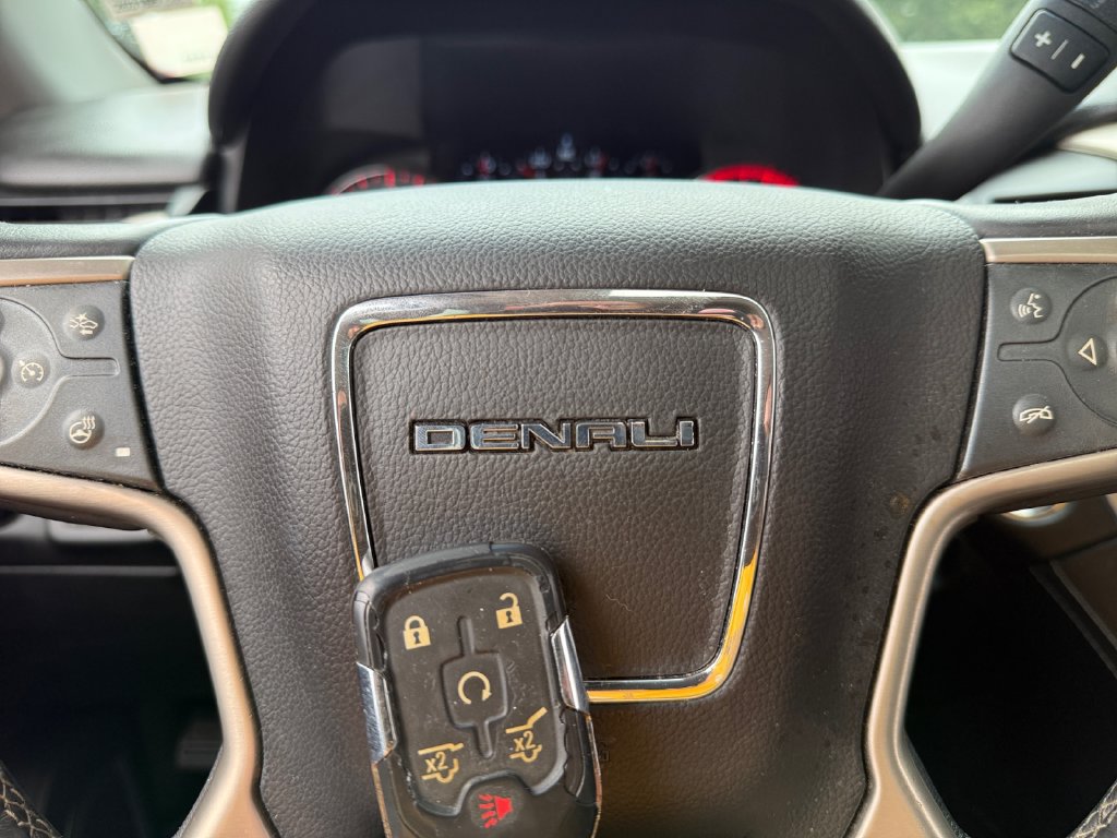 Used 2016 GMC Yukon Denali w/ Open Road Package AWD/4WD image 46