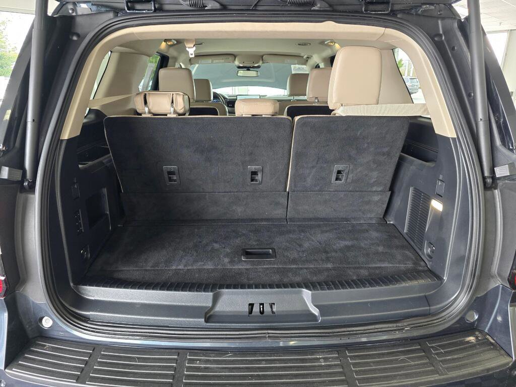 Used 2024 Ford Expedition XLT image 17