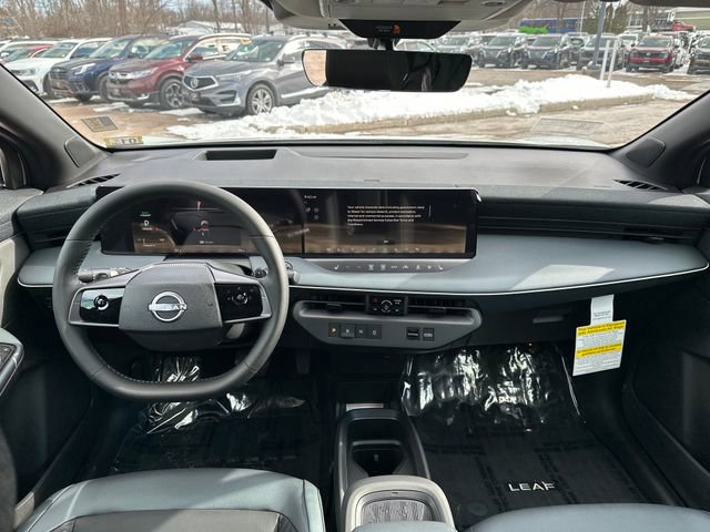 New 2026 Nissan Leaf Platinum+ w/ Floor Mat Package (Platinum+) image 6