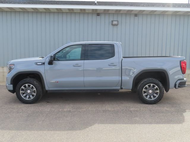 Used 2024 GMC Sierra 1500 AT4 w/ AT4 Premium Package image 9