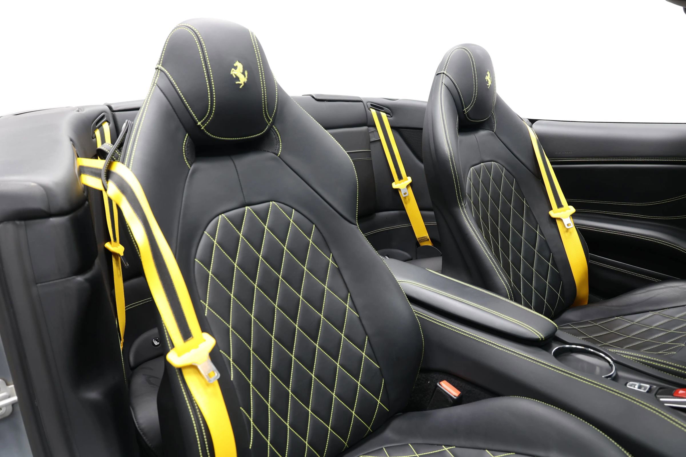 Used 2015 Ferrari California T image 79