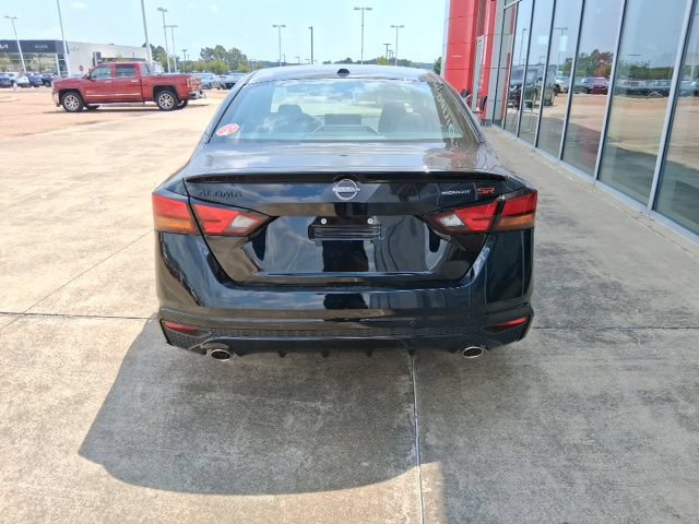 New 2026 Nissan Altima 2.5 SR w/ SR Midnight Edition Package FWD image 6