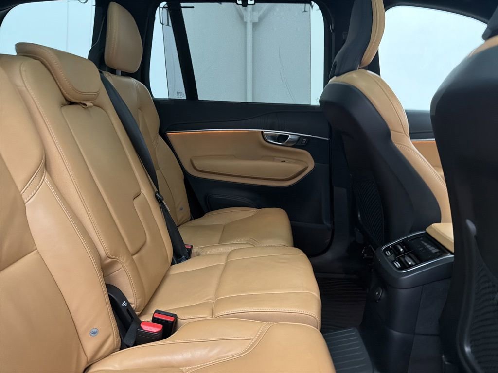Used 2023 Volvo XC90 T8 Ultimate w/ Lounge Package AWD/4WD image 29