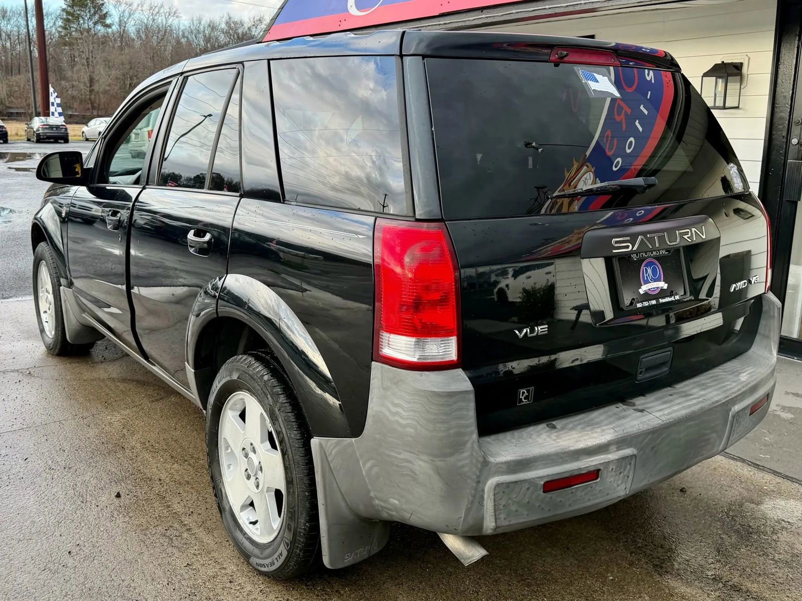 Used 2004 Saturn Vue AWD V6 w/ Leather Appointments Pkg image 5