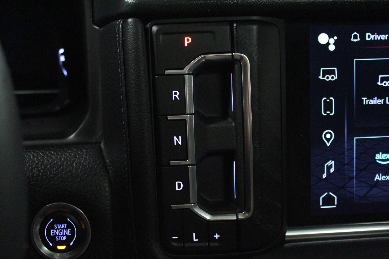 Used 2024 GMC Yukon XL Denali image 24