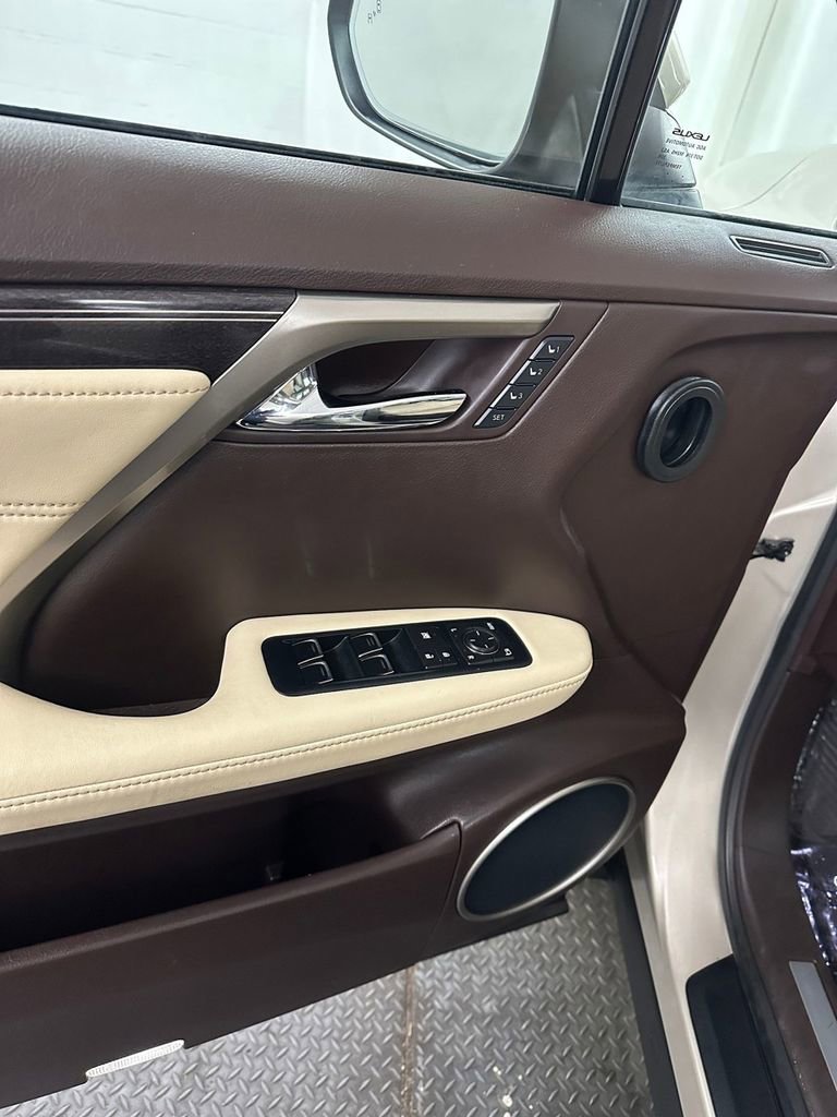 Used 2016 Lexus RX 350 AWD w/ Luxury Package image 9