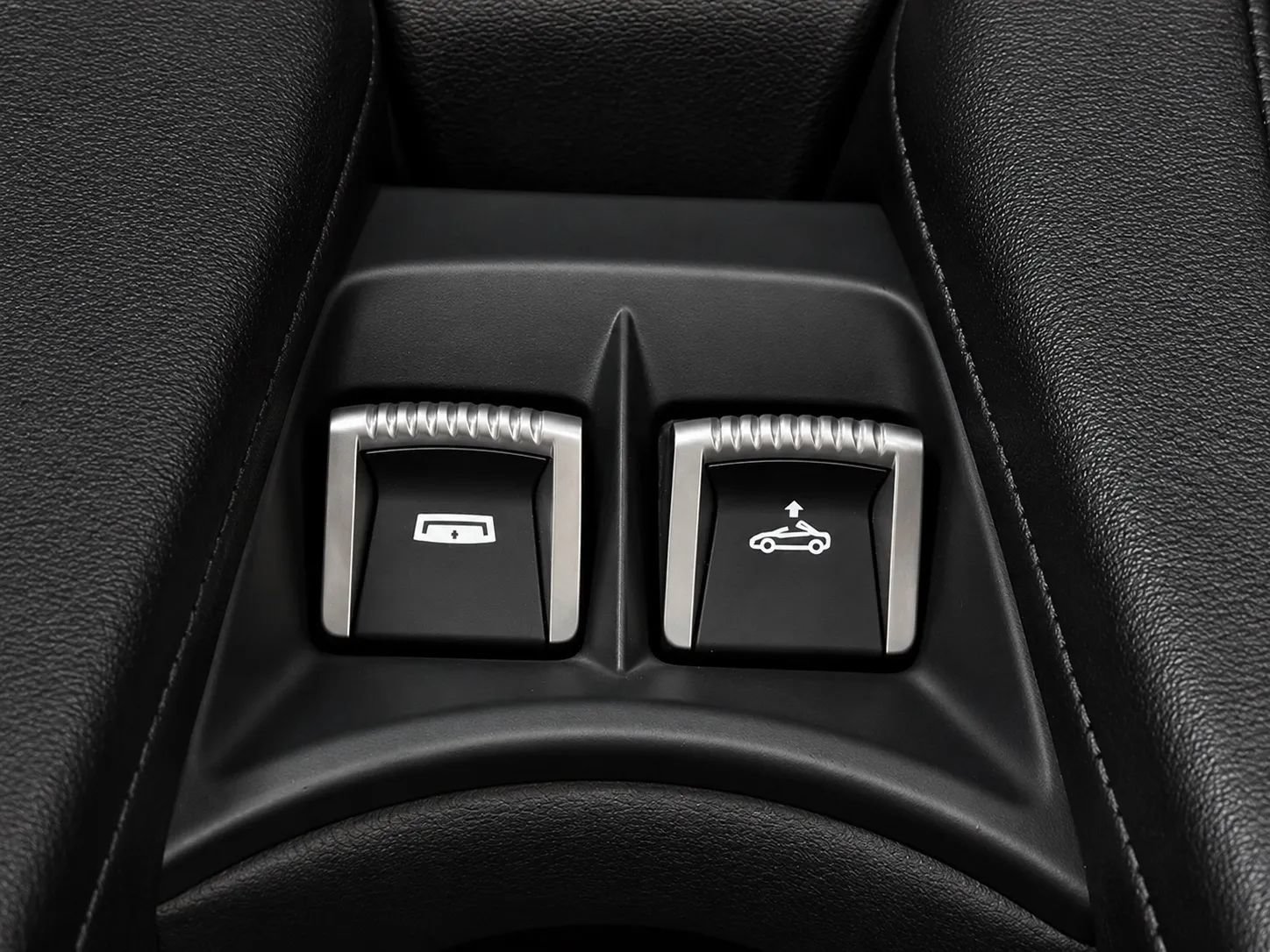 Used 2020 McLaren 720S Spider RWD image 41