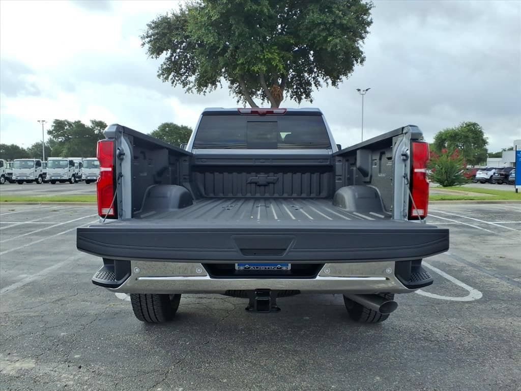 New 2026 Chevrolet Silverado 3500 LTZ w/ LTZ Plus Package AWD/4WD image 12