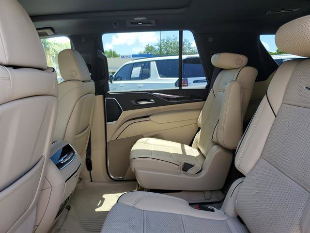 Certified 2023 Cadillac Escalade Premium Luxury w/ LPO, Radiant Package AWD/4WD image 36