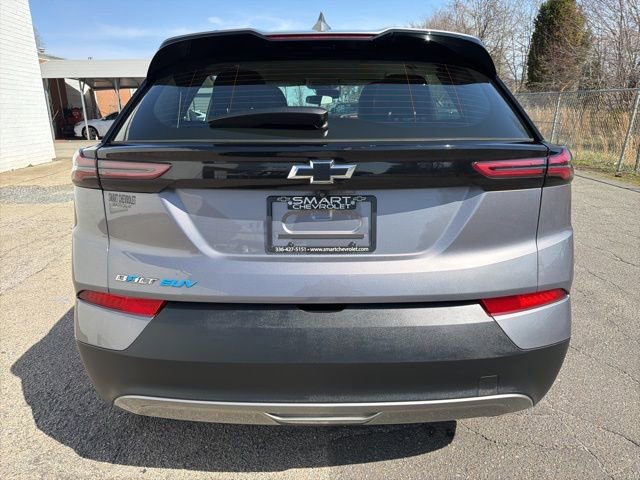 Used 2023 Chevrolet Bolt EUV LT image 3