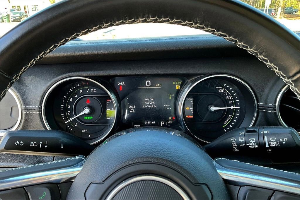 Used 2022 Jeep Wrangler Unlimited Sahara image 15