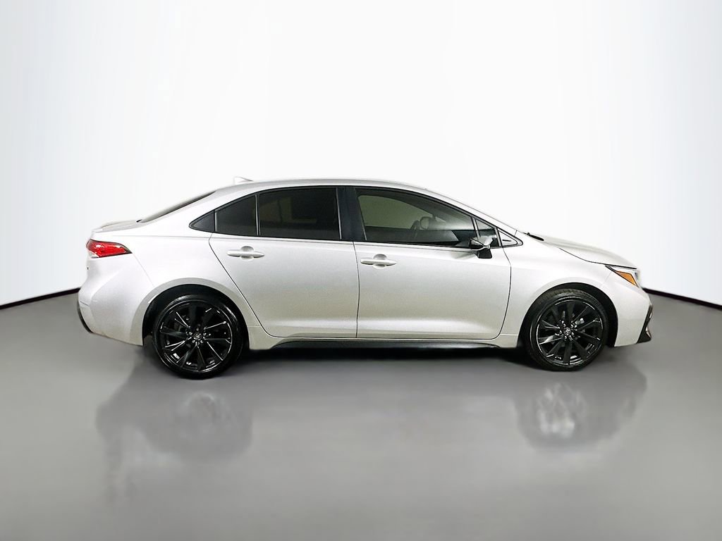 Used 2023 Toyota Corolla SE FWD image 7