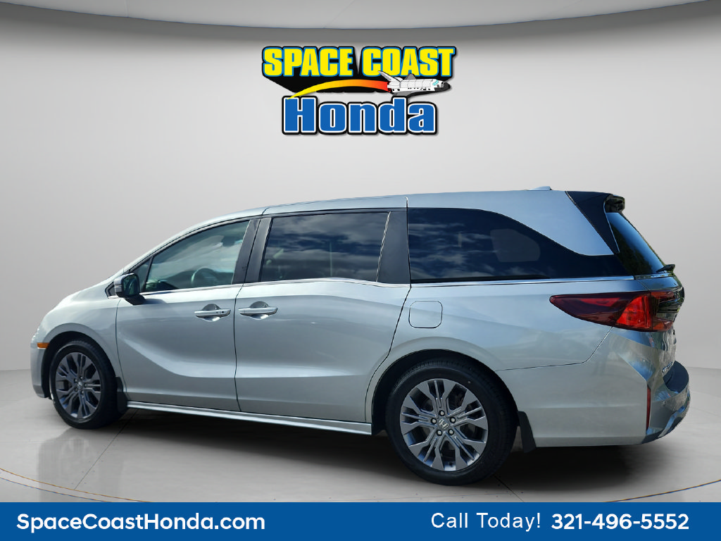 Used 2025 Honda Odyssey Touring image 7