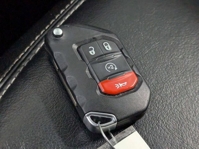 Used 2022 Jeep Wrangler Unlimited Sahara w/ Cold Weather Group image 25