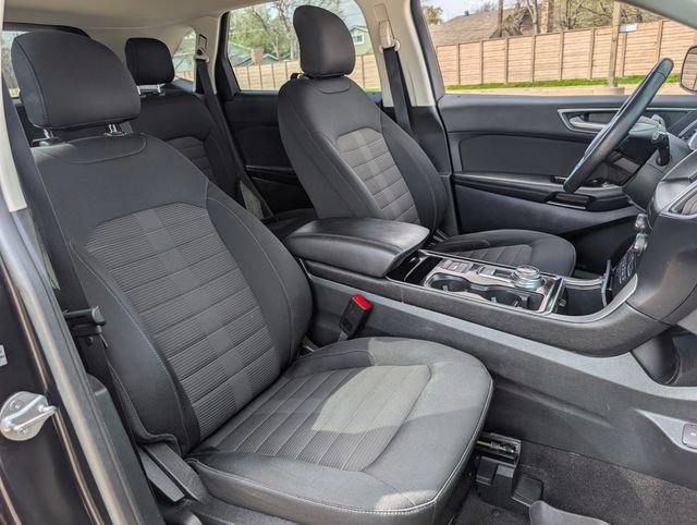 Used 2019 Ford Edge SEL image 24