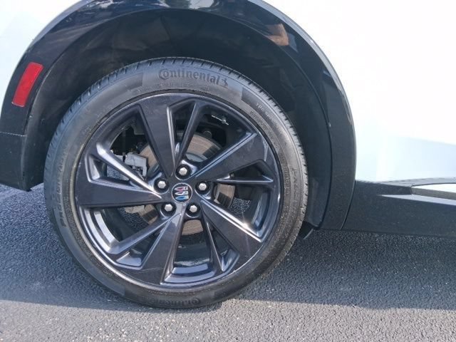 Used 2024 Buick Envision Sport Touring AWD/4WD image 3