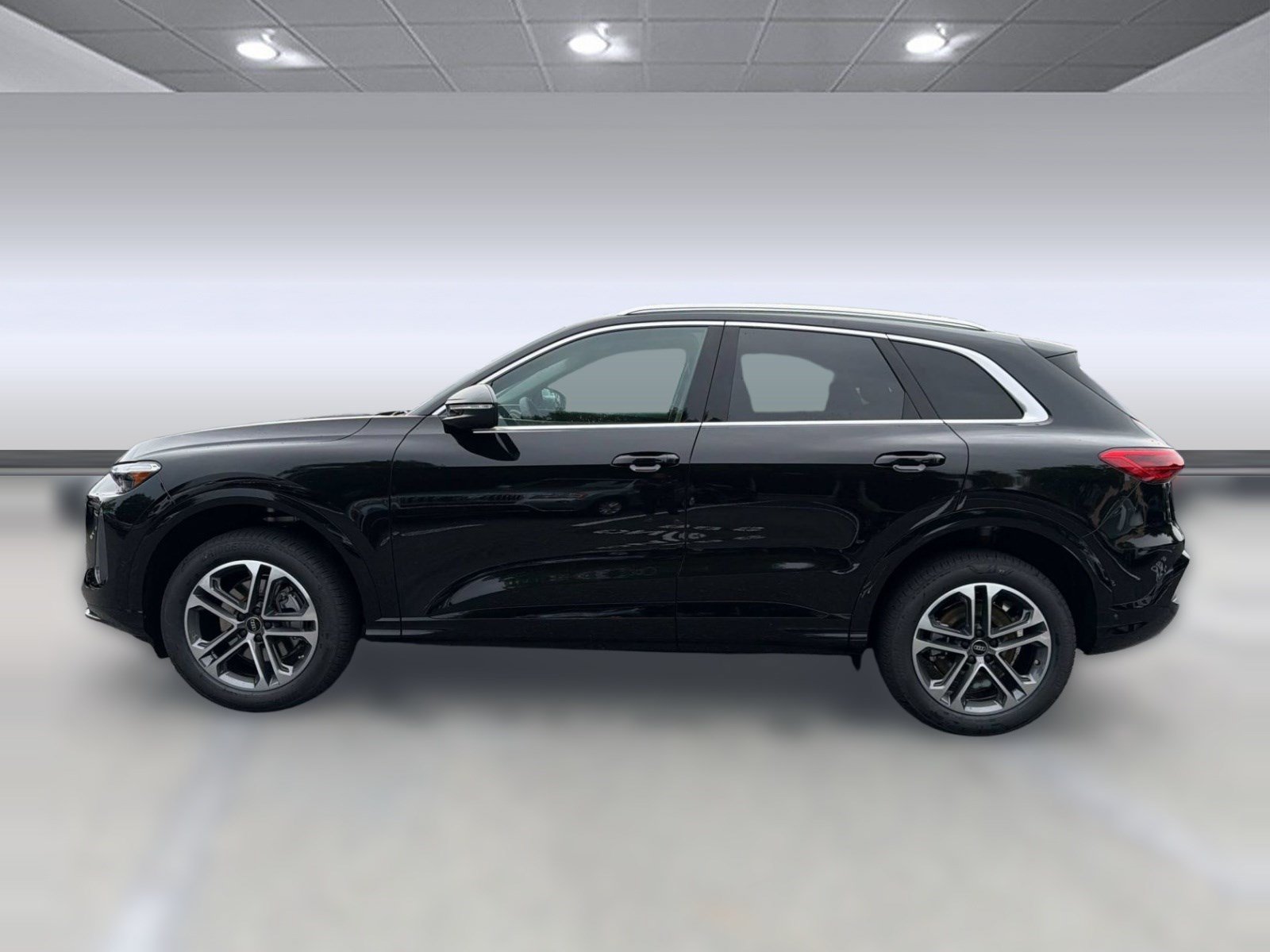 New 2026 Audi Q5 Premium AWD/4WD image 2