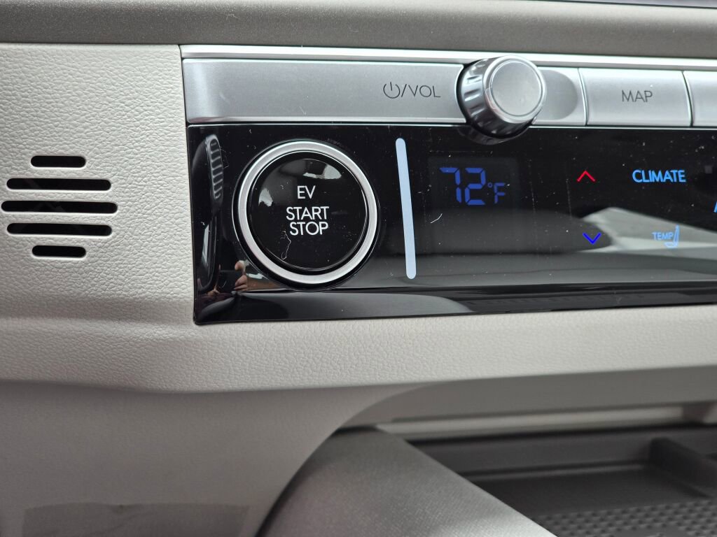 New 2025 Hyundai Ioniq 6 SEL image 24