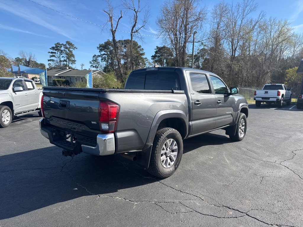 Used 2019 Toyota Tacoma SR5 AWD/4WD image 5