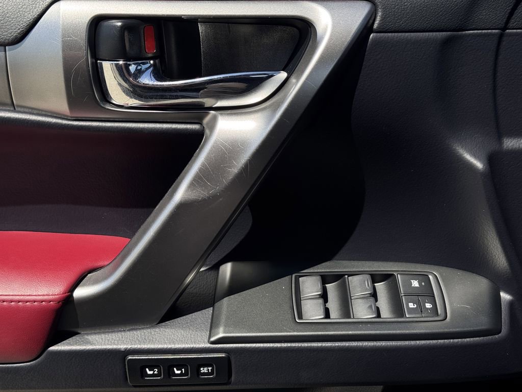 Used 2023 Lexus GX 460 Premium w/ Accessory Package image 22