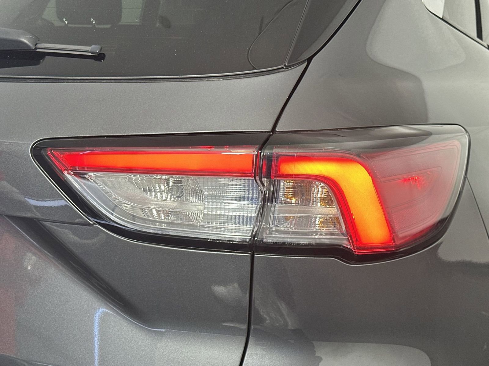 Used 2022 Ford Escape SE w/ Cold Weather Package image 25