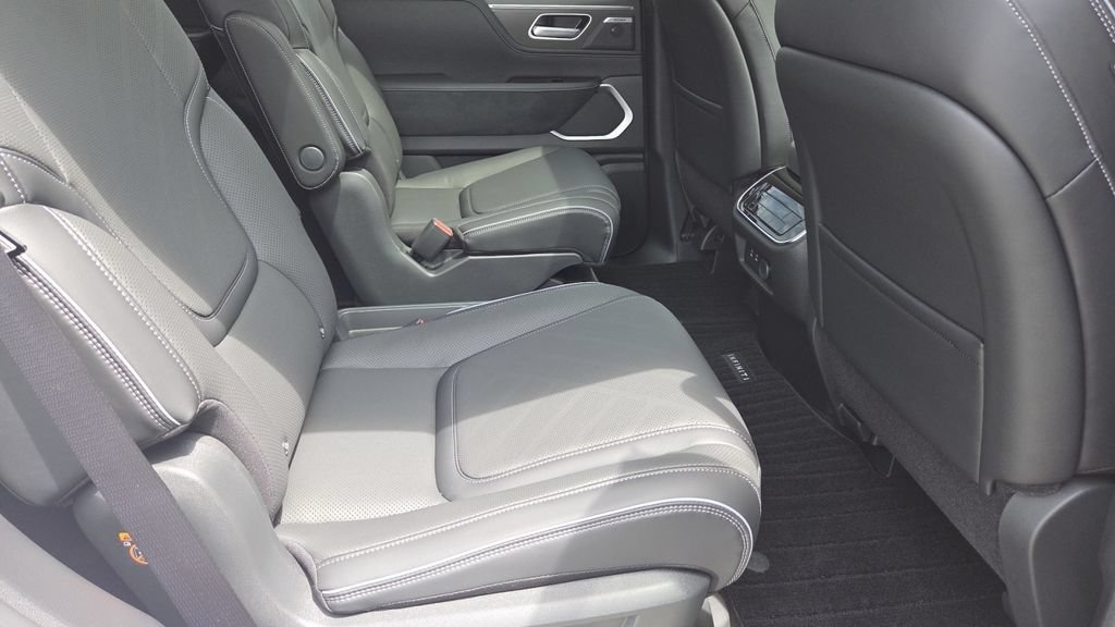 New 2027 INFINITI QX80 Luxe w/ Cargo Package AWD/4WD image 12