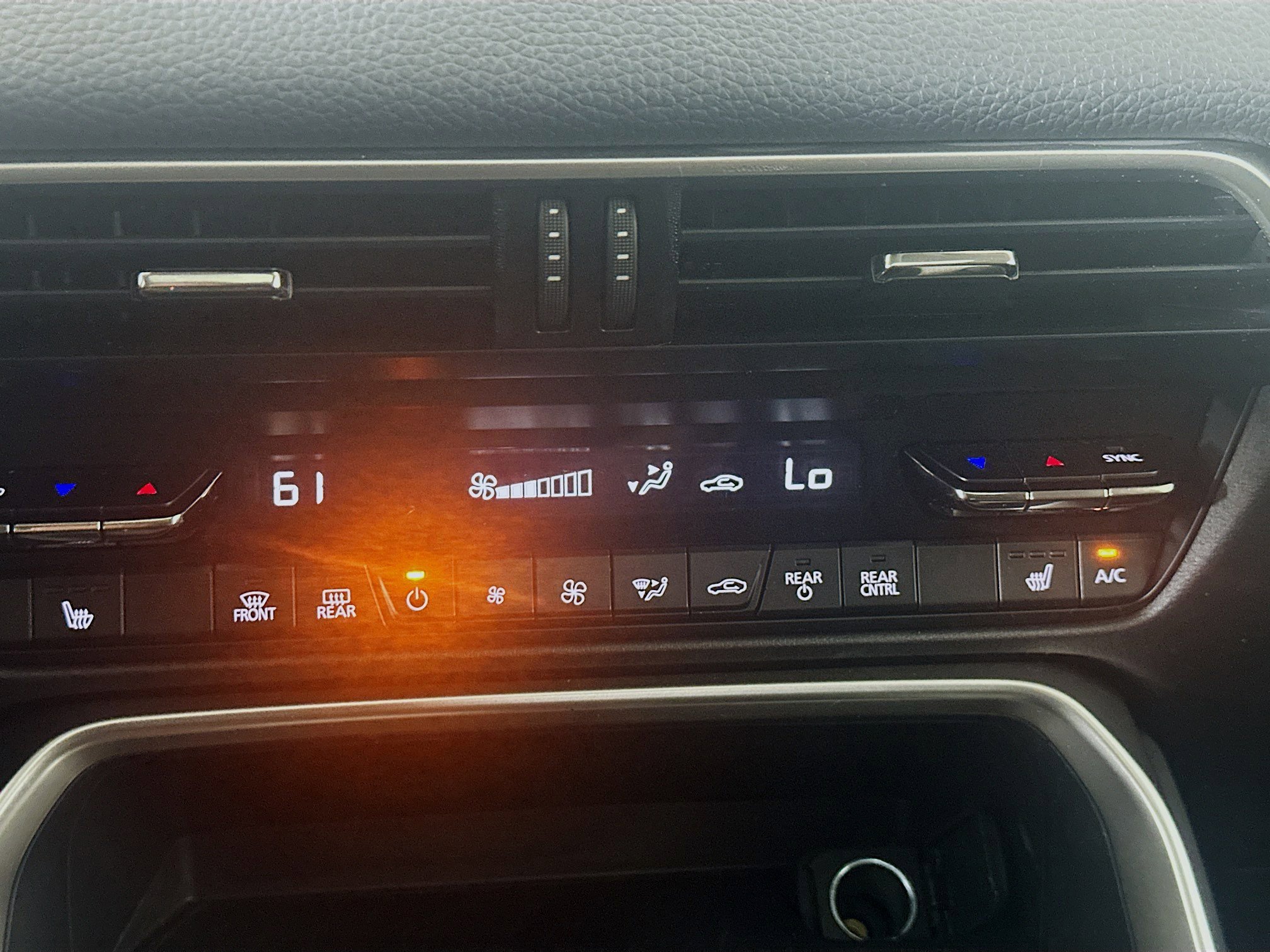 Used 2024 MAZDA CX-90 Plug-In Hybrid w/ Preferred image 24
