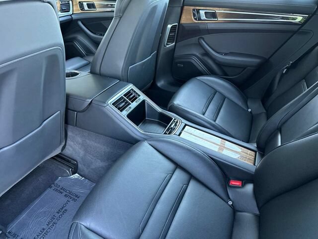 Used 2018 Porsche Panamera 4S AWD/4WD image 15
