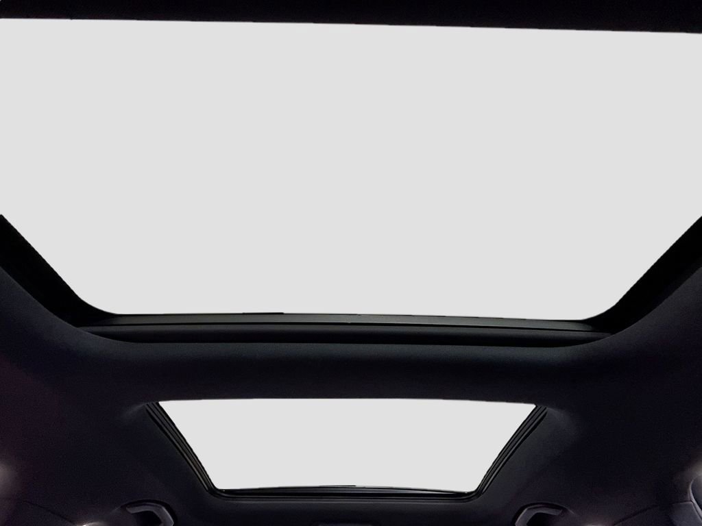 Used 2024 Mercedes-Benz C 63 AMG S image 23