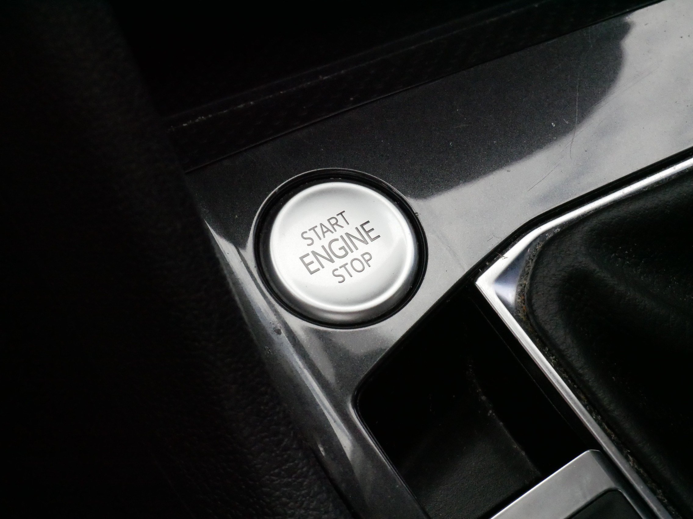 Certified 2023 Volkswagen Tiguan SE AWD/4WD image 27