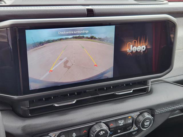 Certified 2025 Jeep Wrangler Sahara image 26