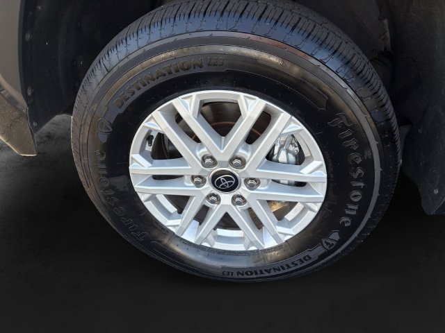 Certified 2023 Toyota Tundra SR5 w/ SR5 Premium Package AWD/4WD image 11