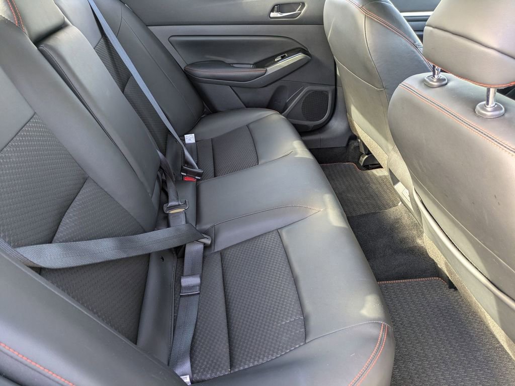 Used 2025 Nissan Altima 2.5 SR image 29