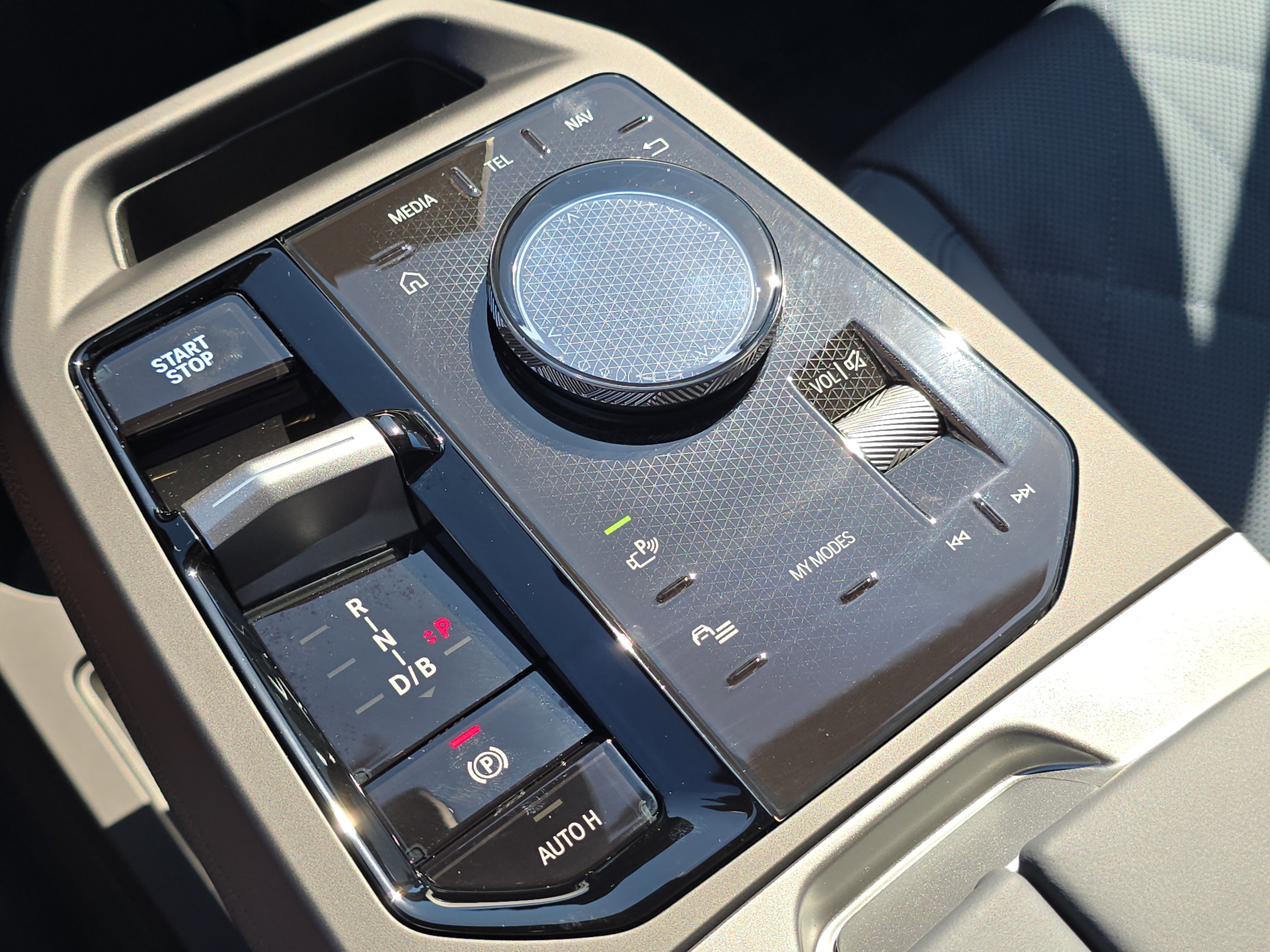 New 2026 BMW iX xDrive60 w/ M Sport Package image 26