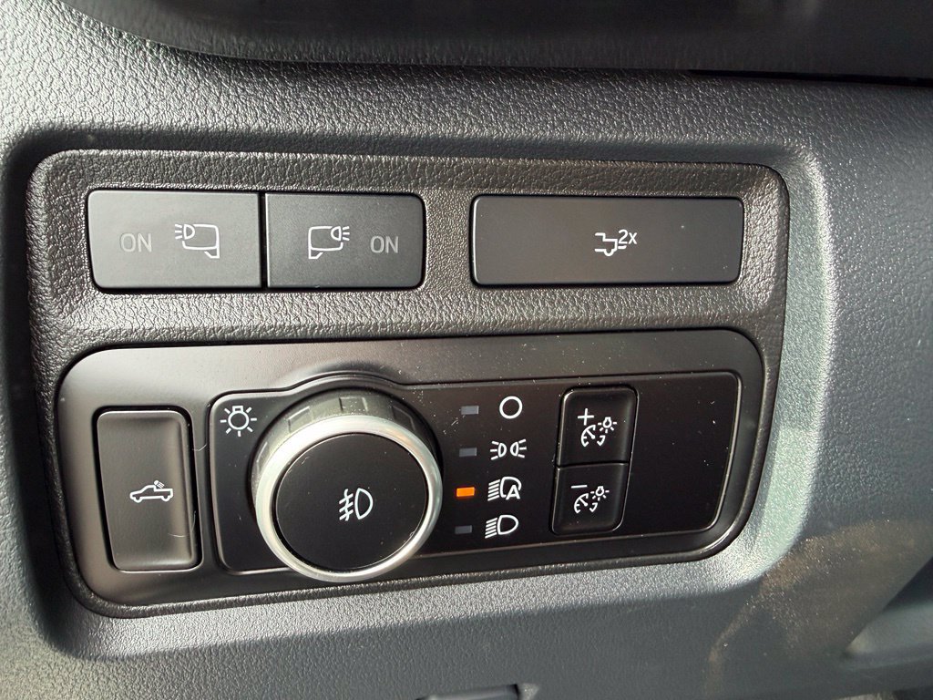 Used 2023 Ford F350 Lariat w/ Chrome Package AWD/4WD image 27