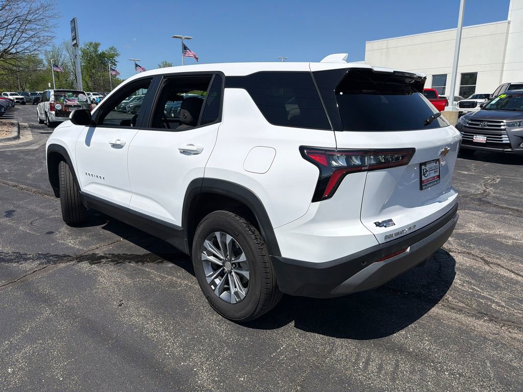Used 2026 Chevrolet Equinox LT AWD/4WD image 10