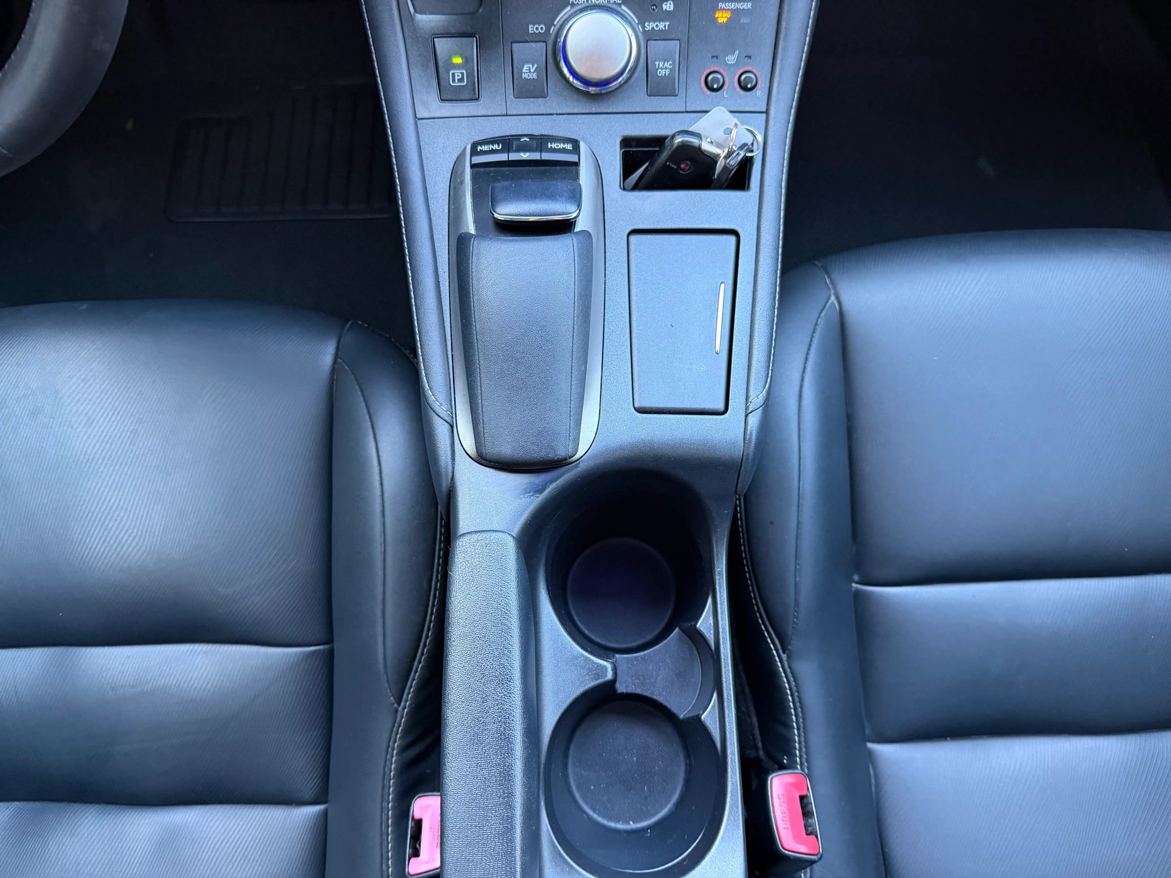 Used 2014 Lexus CT 200h Premium image 30