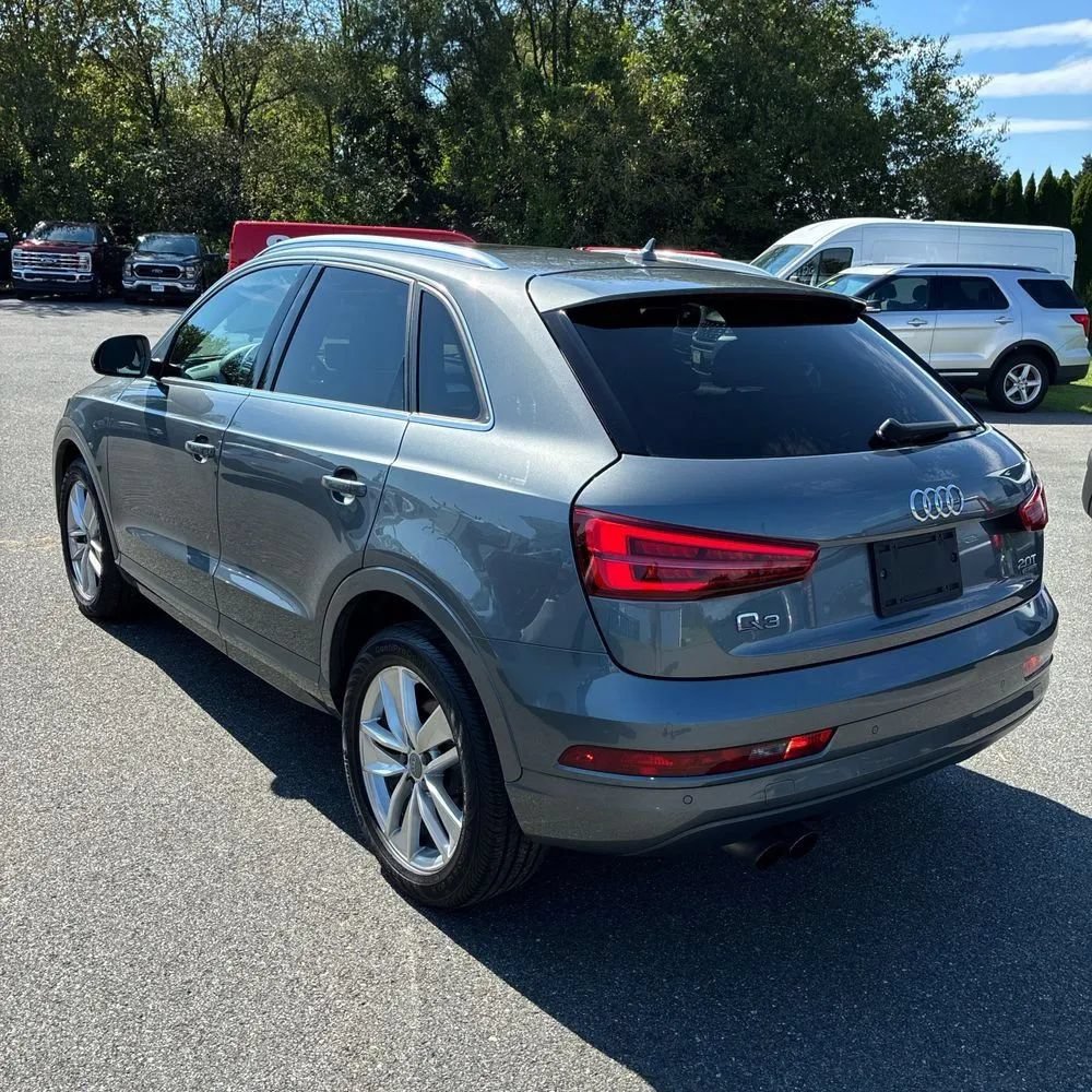 Used 2017 Audi Q3 2.0T Premium Plus w/ Premium Plus Package AWD/4WD image 4