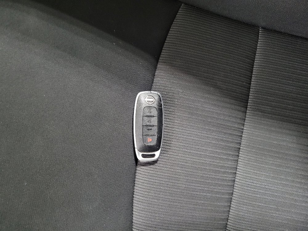 Used 2025 Nissan Sentra SV FWD image 32