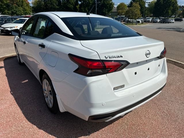 Used 2025 Nissan Versa S w/ Trunk Package image 3