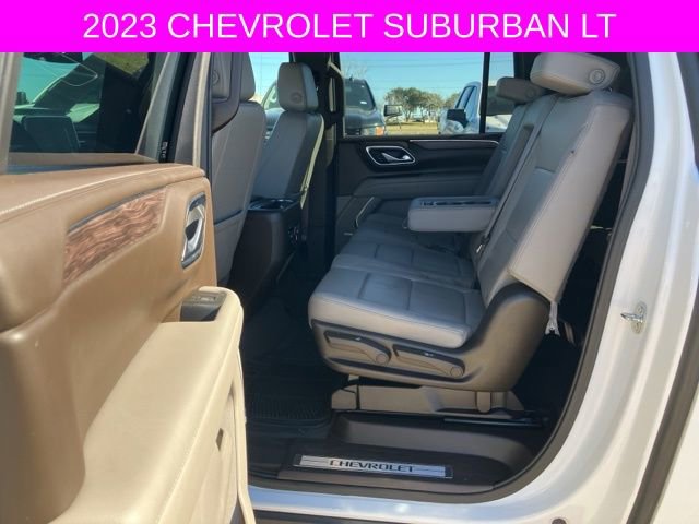 Used 2023 Chevrolet Suburban LT image 21