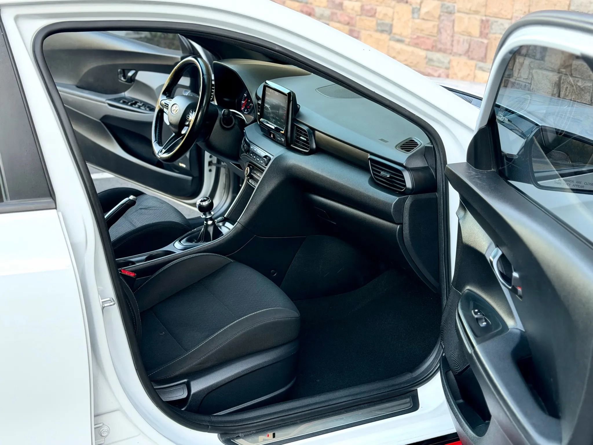 Used 2020 Hyundai Veloster N w/ Performance Package FWD image 9