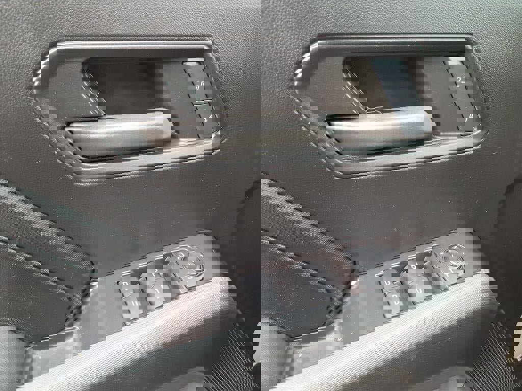 Used 2024 Chevrolet Colorado Trail Boss w/ Advanced Trailering Package image 16