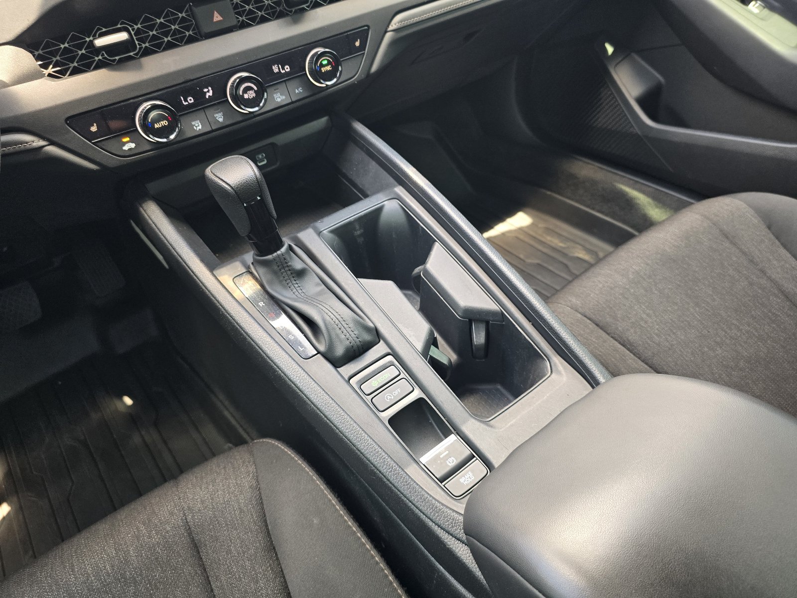 Used 2023 Honda Accord EX image 17