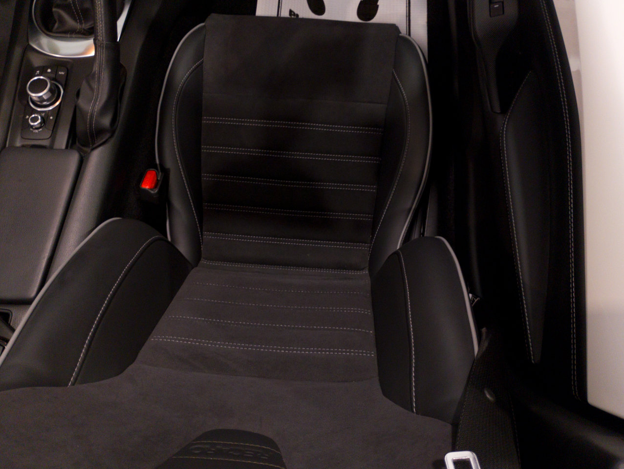 Used 2022 MAZDA MX-5 Miata Club w/ Brembo/BBS Recaro Package image 90