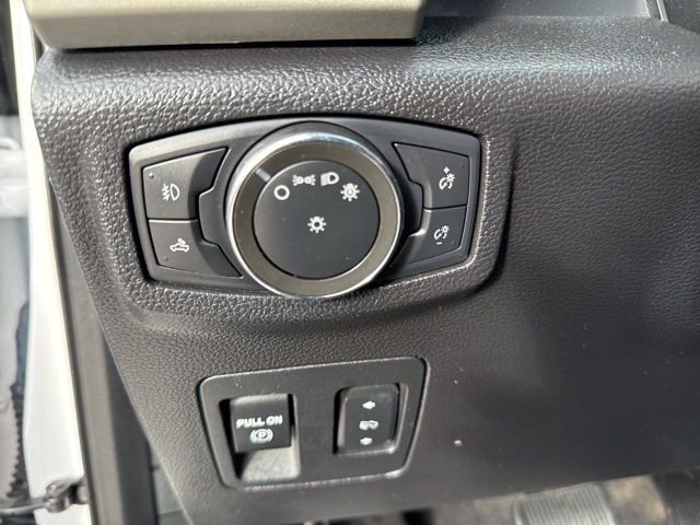 Used 2020 Ford F150 Lariat image 32