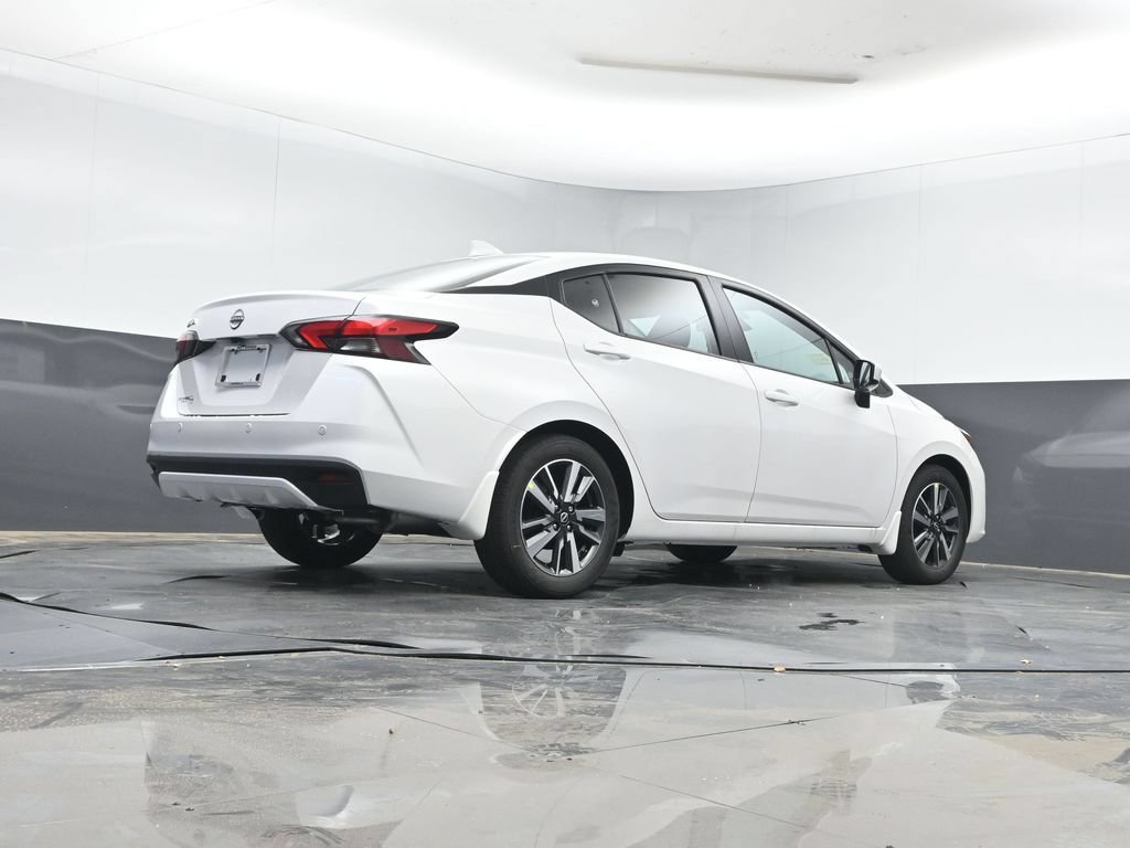 Used 2025 Nissan Versa SV w/ Trunk Package FWD image 13