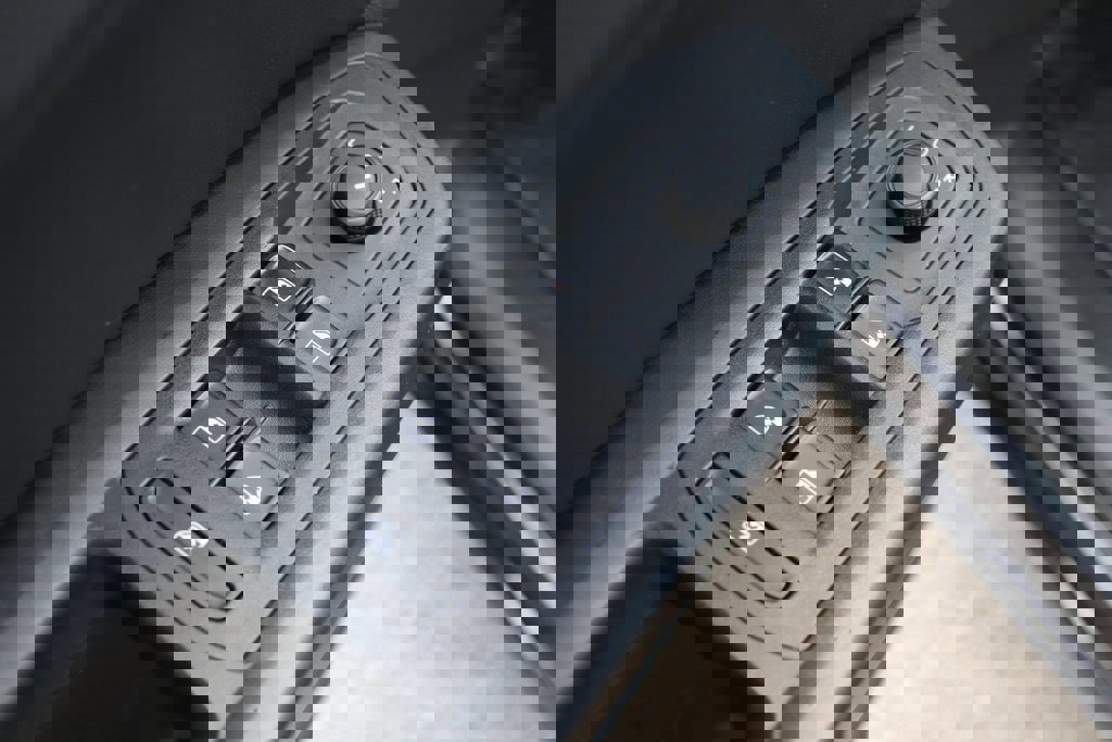 Used 2021 Volkswagen Atlas SEL image 32