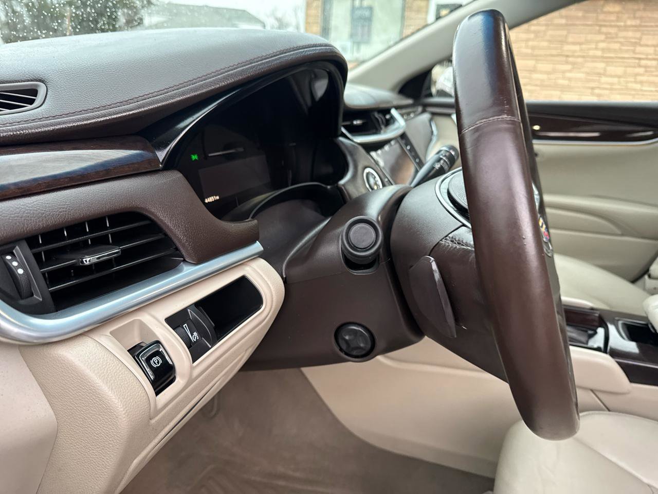 Used 2015 Cadillac XTS Luxury w/ Driver Awareness Package image 20