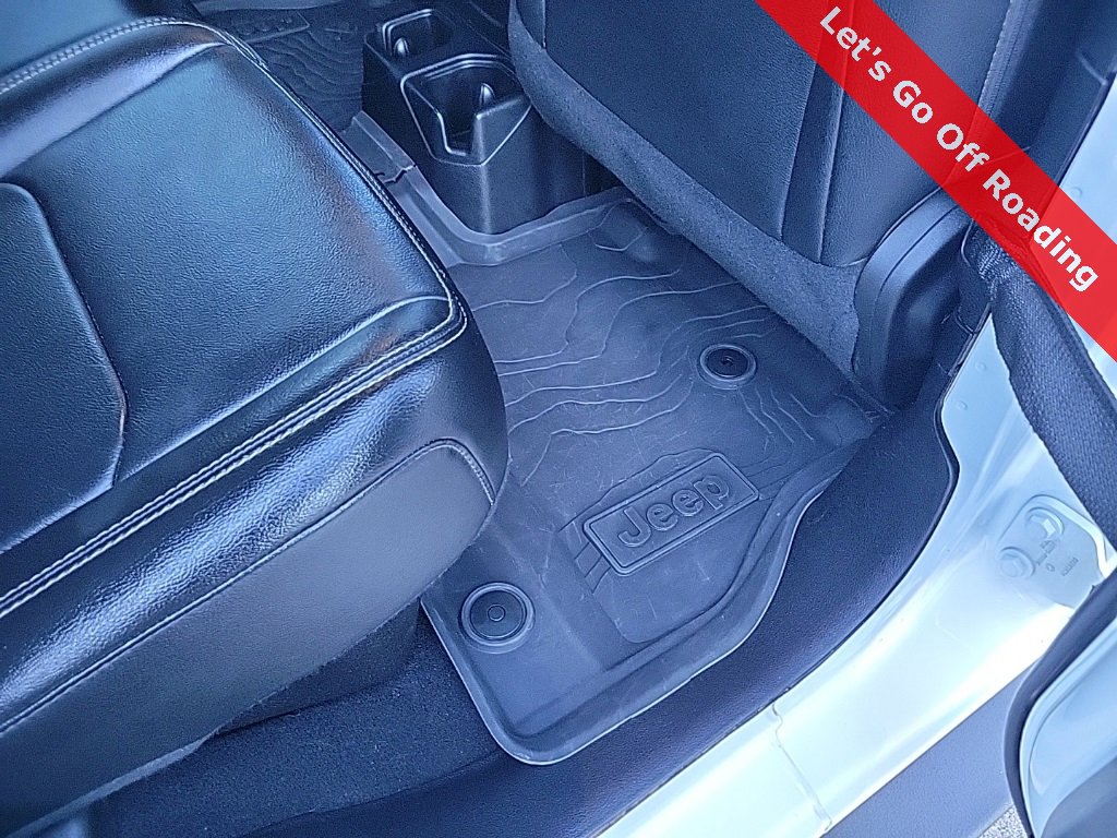 Used 2020 Jeep Gladiator Overland image 38